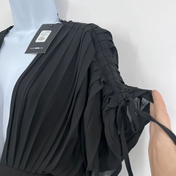 Fashion Nova Women's Dig Deep V Neck Wide Leg Jumpsuit Black Size Small NWT - Picture 7 of 13